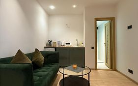 Lovely Two Bedroom In The Old Town